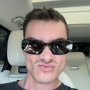 Meet your Posher, Bryce